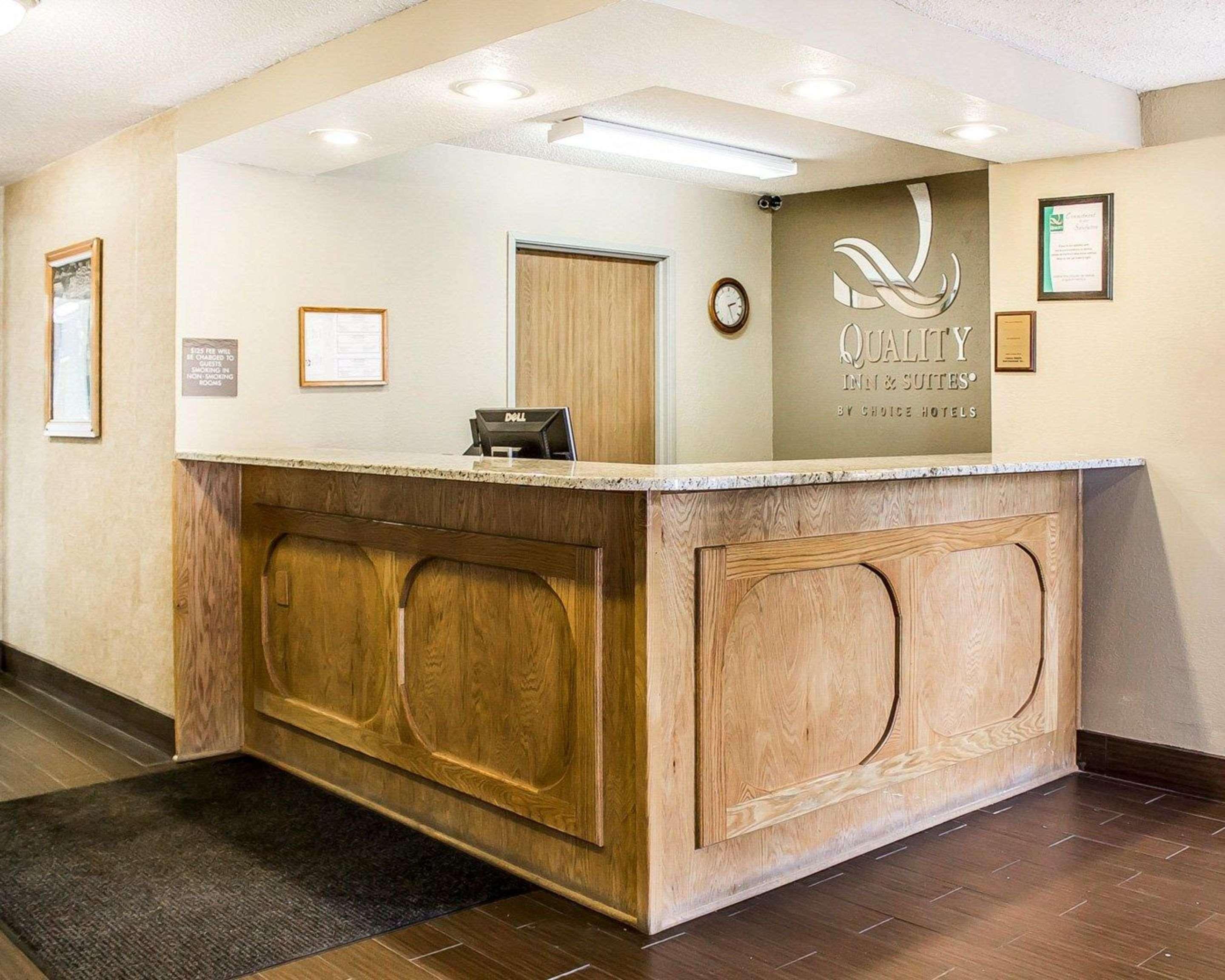 Quality Inn & Suites Стерджен-Бей Экстерьер фото